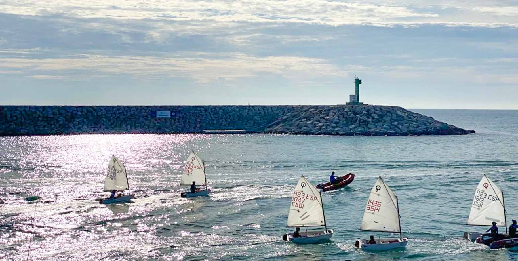 2021-Club Nautic lEscala-ambaixadors-regata ça llacuna optimist-cn vilanova